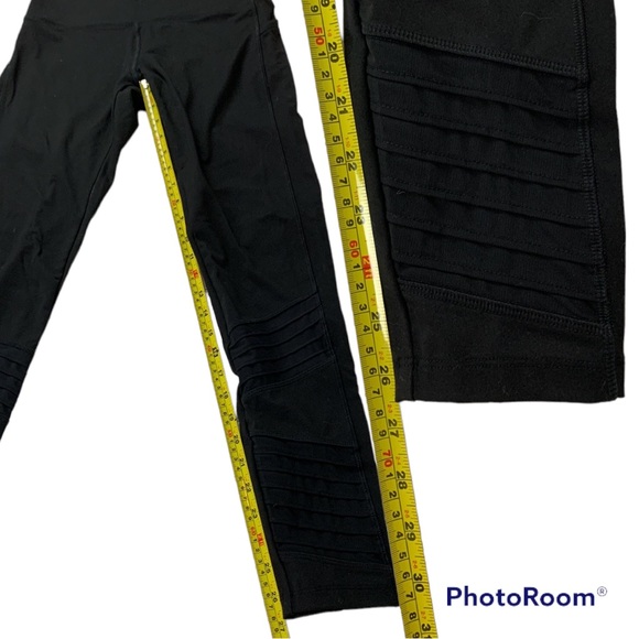 Like New! Victoria’s Secret pink ultimate leggings - Picture 7 of 7